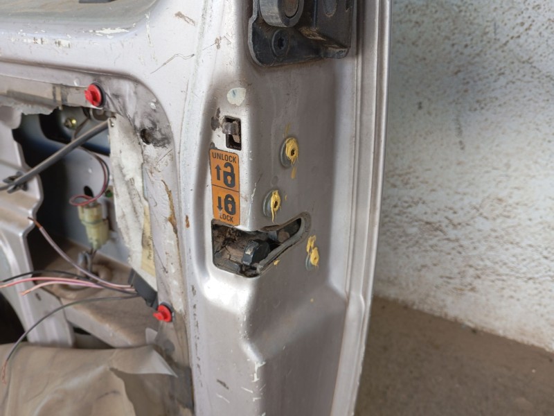 Recambio de porton trasero para land rover discovery ii (l318) 2.5 td5 4x4 referencia OEM IAM   