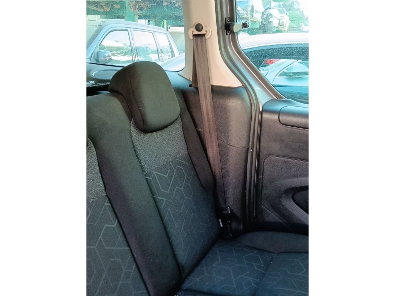 Recambio de cinturon seguridad trasero izquierdo para peugeot partner tepee 1.6 bluehdi 100 referencia OEM IAM 8975QS  