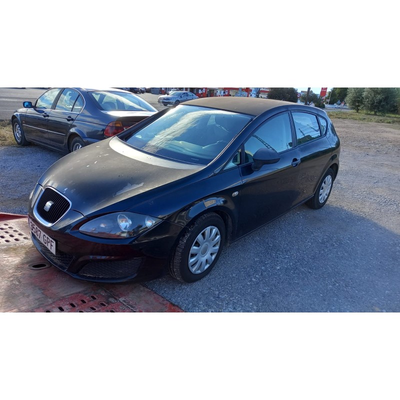SEAT LEON (1P1)