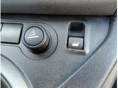 Recambio de mando elevalunas delantero derecho para peugeot partner tepee 1.6 bluehdi 100 referencia OEM IAM 98016307ZD  