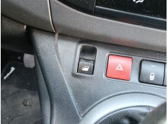 Recambio de mando elevalunas delantero izquierdo para peugeot partner tepee 1.6 bluehdi 100 referencia OEM IAM 98044803ZD  