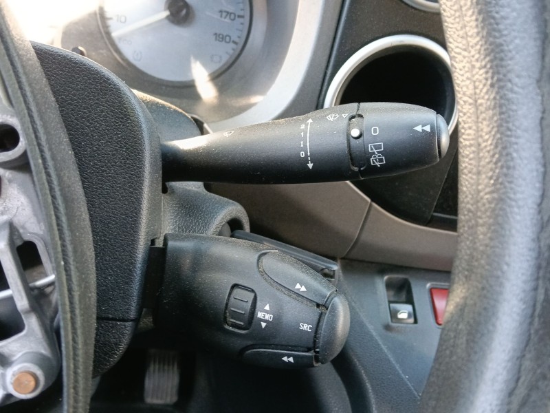 Recambio de mando multifuncion para peugeot partner tepee 1.6 bluehdi 100 referencia OEM IAM   