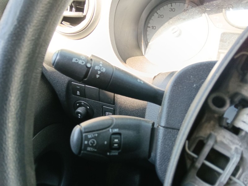 Recambio de mando multifuncion para peugeot partner tepee 1.6 bluehdi 100 referencia OEM IAM   