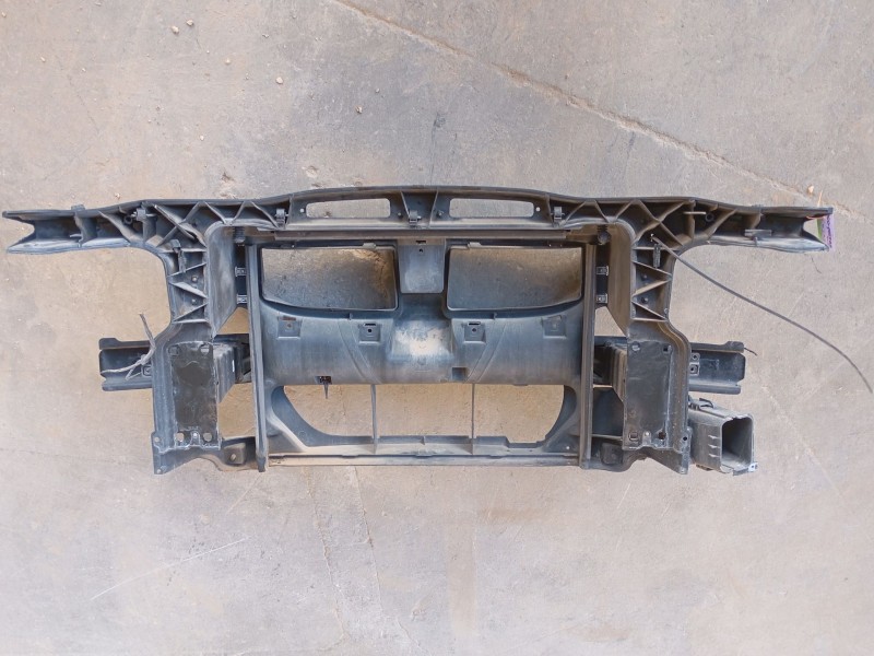 Recambio de panel frontal para bmw 3 (e90) 320 d referencia OEM IAM   
