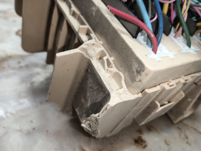 Recambio de modulo electronico para lexus rx 300(mcu35) luxury referencia OEM IAM 827300W081 CB10XVW 