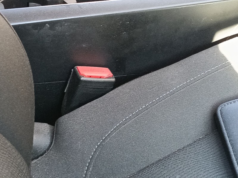 Recambio de enganche cinturon delantero derecho para opel insignia a sports tourer (g09) 2.0 cdti (35) referencia OEM IAM   