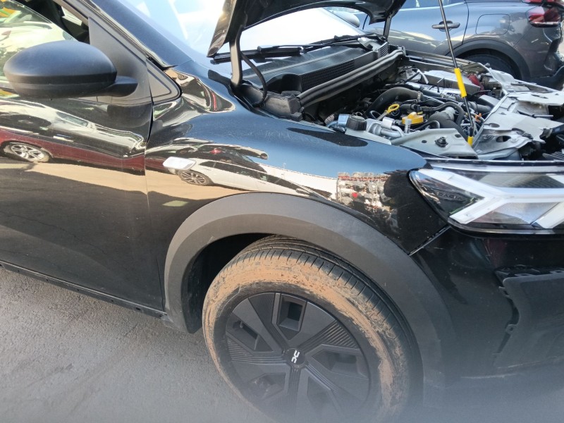 Recambio de aleta delantera derecha para dacia sandero iii 1.0 tce 90 referencia OEM IAM 631004264R  