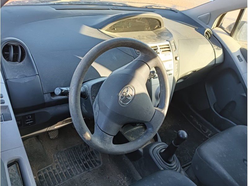 toyota yaris (_p9_) del año 2006