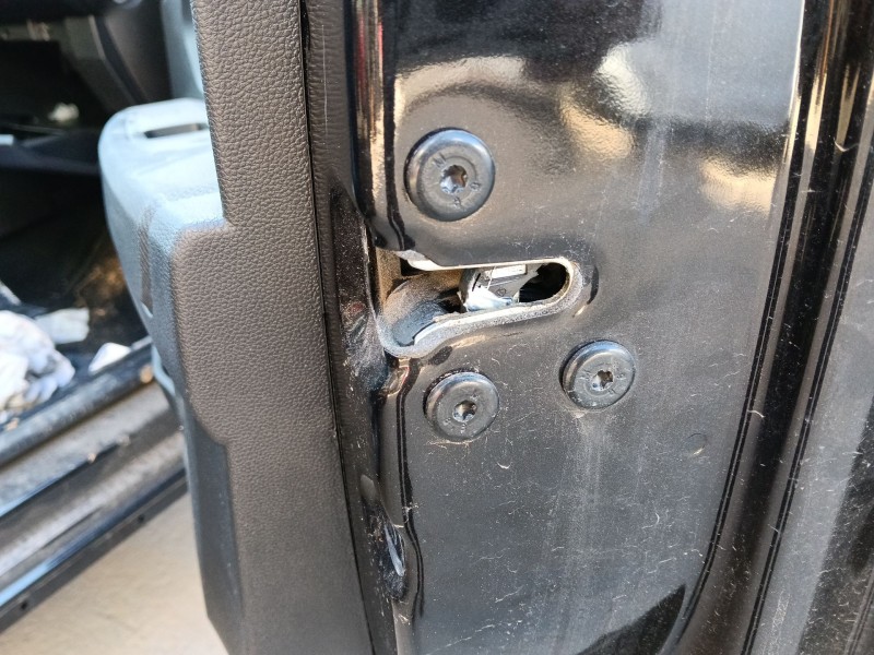 Recambio de cerradura puerta delantera derecha para dacia sandero iii 1.0 tce 90 referencia OEM IAM 805028269R  