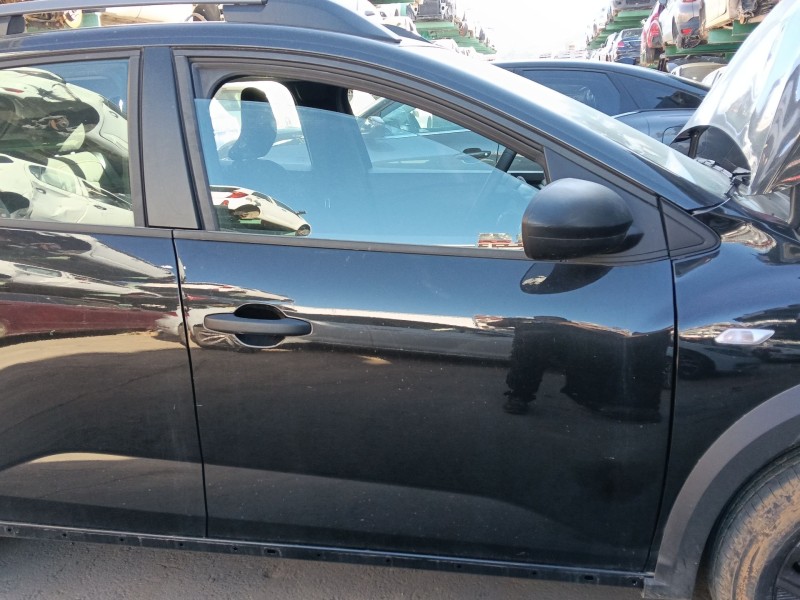 Recambio de puerta delantera derecha para dacia sandero iii 1.0 tce 90 referencia OEM IAM 801003355R  