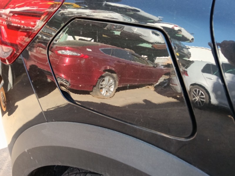 Recambio de tapa exterior combustible para dacia sandero iii 1.0 tce 90 referencia OEM IAM   