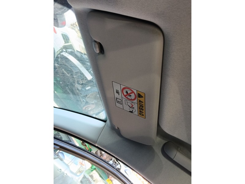 Recambio de parasol derecho para dacia sandero iii 1.0 tce 90 referencia OEM IAM 964009953R  