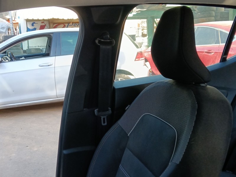 Recambio de cinturon seguridad delantero derecho para dacia sandero iii 1.0 tce 90 referencia OEM IAM 868840292R  