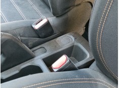 Recambio de enganche cinturon delantero derecho para dacia sandero iii 1.0 tce 90 referencia OEM IAM   
