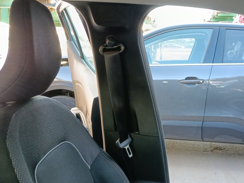Recambio de cinturon seguridad delantero izquierdo para dacia sandero iii 1.0 tce 90 referencia OEM IAM 868858301R  
