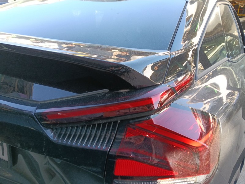 Recambio de piloto trasero derecho interior para citroën c4 iii (ba_, bb_, bc_) 1.2 puretech 130 (bahnsa, bahnsb) referencia OEM