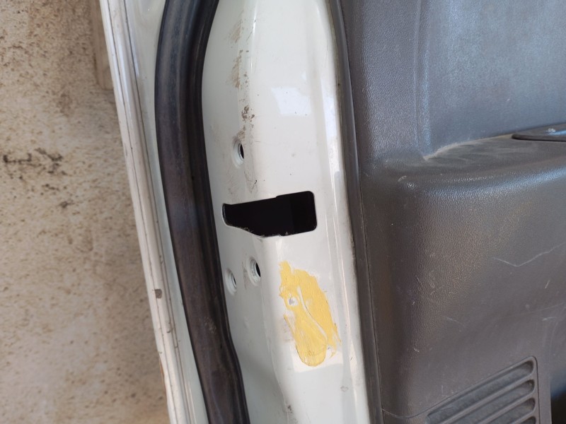 Recambio de puerta delantera izquierda para isuzu npr77l 3.0d referencia OEM IAM   