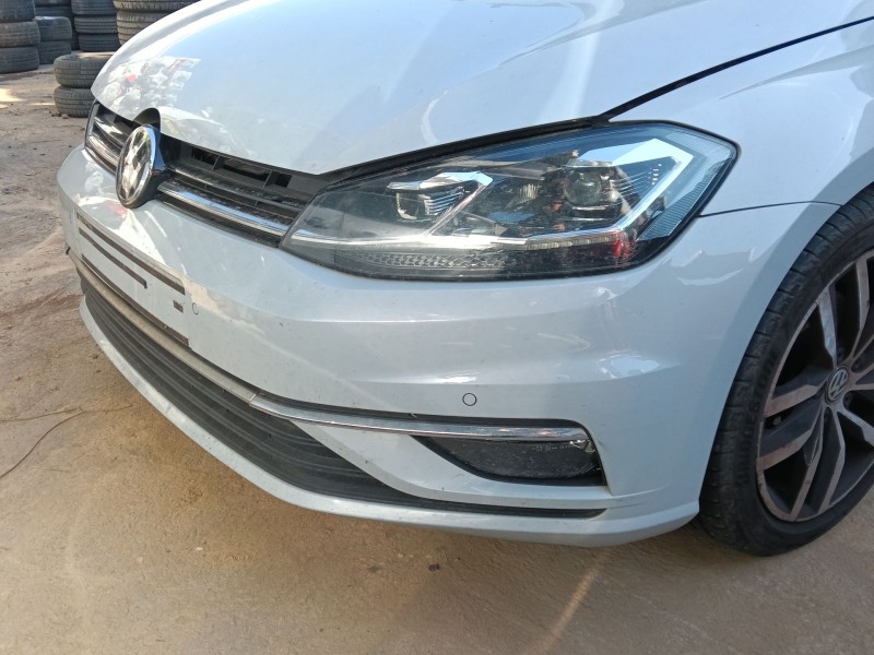 Recambio de paragolpes delantero para volkswagen golf vii variant (ba5, bv5) 1.6 tdi referencia OEM IAM   