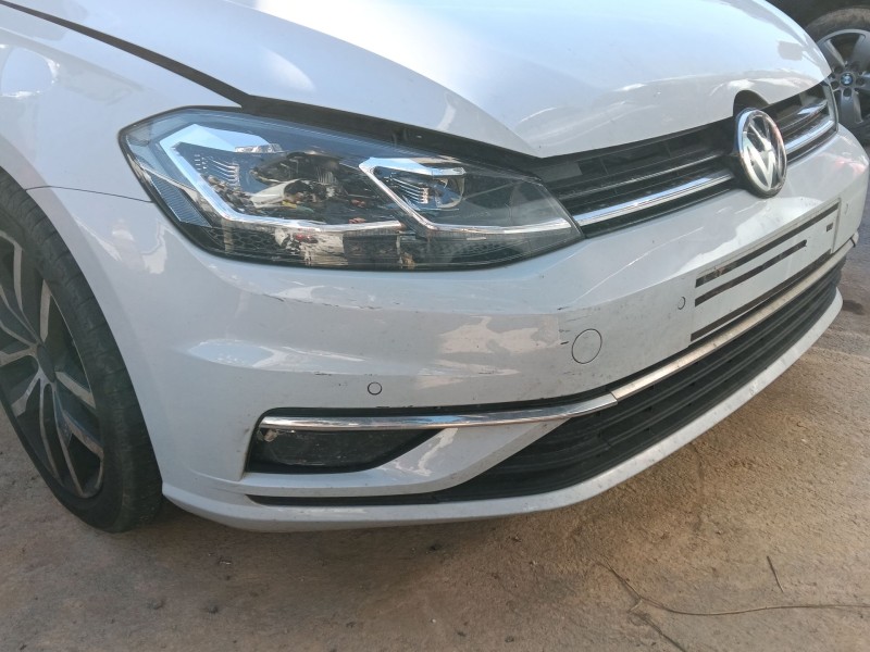 Recambio de paragolpes delantero para volkswagen golf vii variant (ba5, bv5) 1.6 tdi referencia OEM IAM   