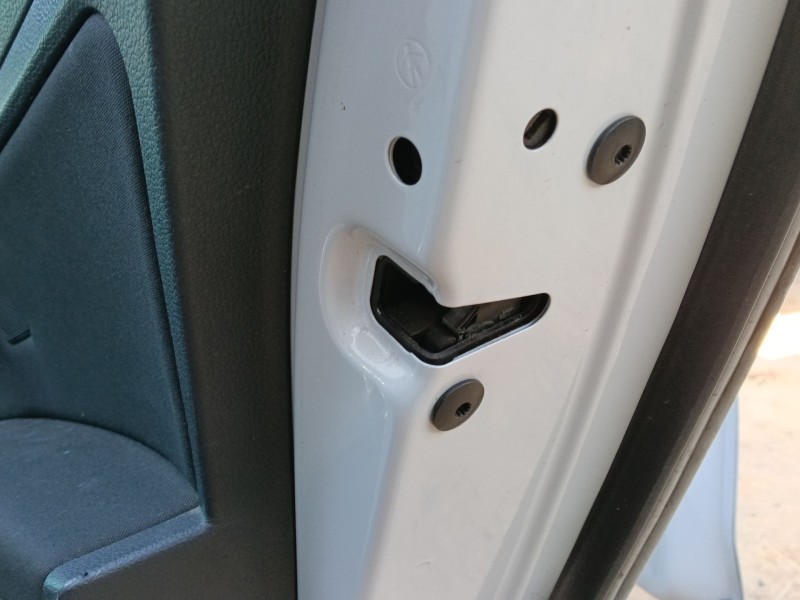 Recambio de cerradura puerta trasera derecha para volkswagen golf vii variant (ba5, bv5) 1.6 tdi referencia OEM IAM   