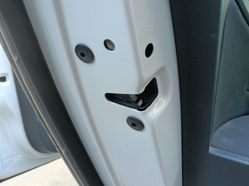 Recambio de cerradura puerta trasera izquierda para volkswagen golf vii variant (ba5, bv5) 1.6 tdi referencia OEM IAM   