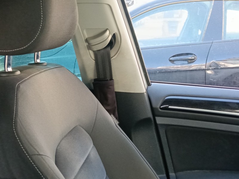 Recambio de cinturon seguridad delantero izquierdo para volkswagen golf vii variant (ba5, bv5) 1.6 tdi referencia OEM IAM   