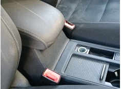 Recambio de enganche cinturon delantero derecho para volkswagen golf vii variant (ba5, bv5) 1.6 tdi referencia OEM IAM   