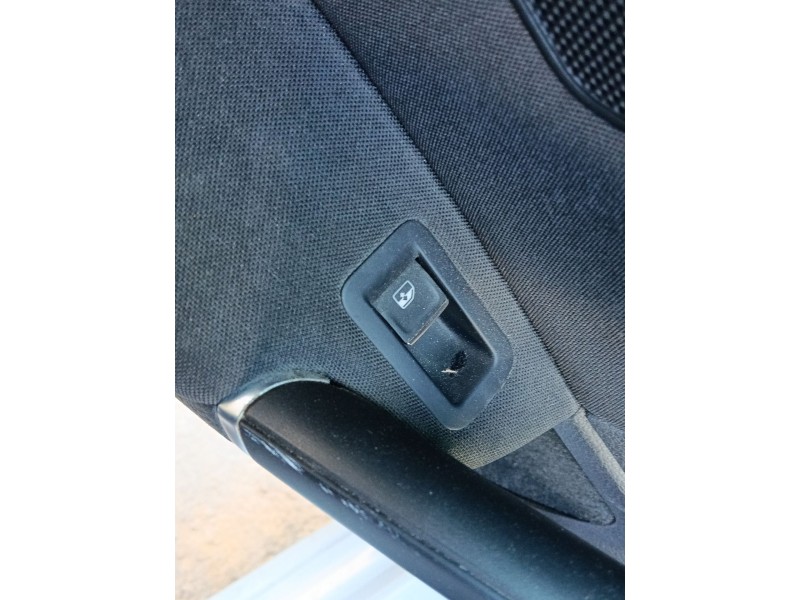 Recambio de mando elevalunas trasero izquierdo para volkswagen golf vii variant (ba5, bv5) 1.6 tdi referencia OEM IAM   
