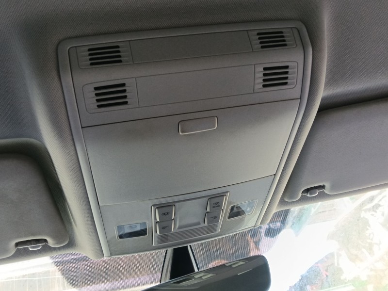 Recambio de luz interior delantera central para volkswagen golf vii variant (ba5, bv5) 1.6 tdi referencia OEM IAM   