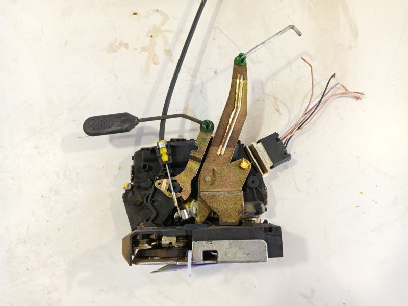 Recambio de cerradura maletero / porton para land rover discovery ii (l318) 2.5 td5 4x4 referencia OEM IAM   