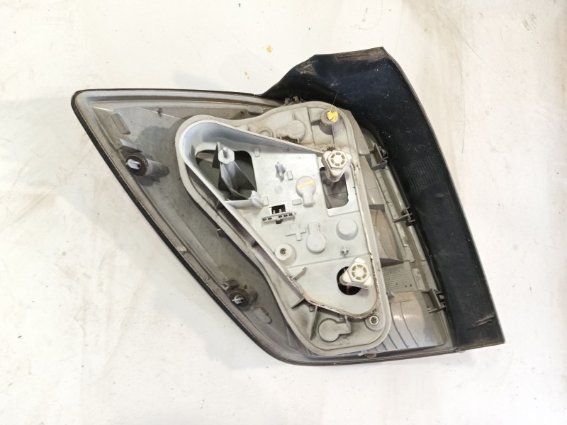 Recambio de piloto trasero derecho para opel astra h station wagon (a04) 1.9 cdti (l35) referencia OEM IAM   