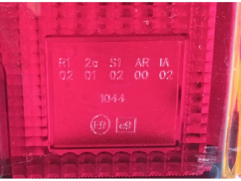 Recambio de piloto trasero derecho interior para isuzu npr77l 3.0d referencia OEM IAM   