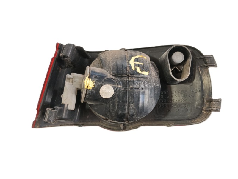 Recambio de piloto trasero izquierdo interior para citroën c3 picasso (sh_) 1.6 hdi referencia OEM IAM 6350HJ  