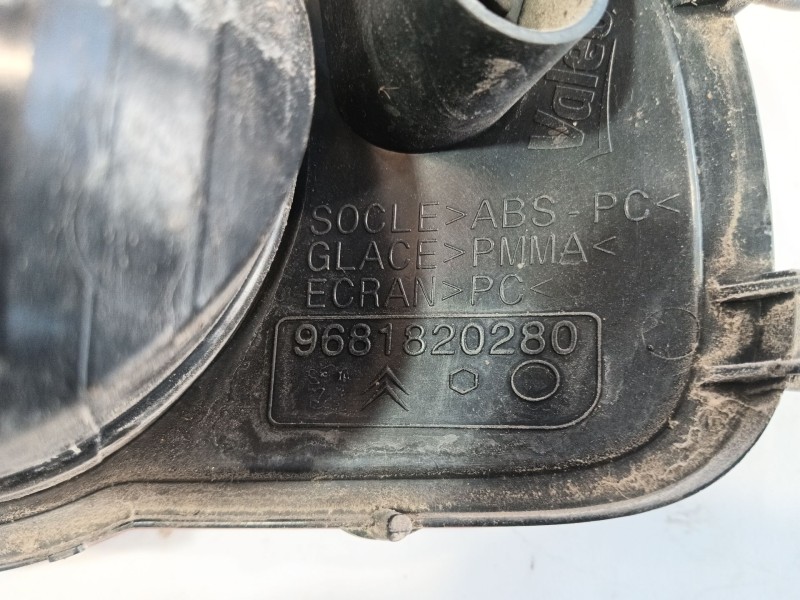 Recambio de piloto trasero izquierdo interior para citroën c3 picasso (sh_) 1.6 hdi referencia OEM IAM 6350HJ  