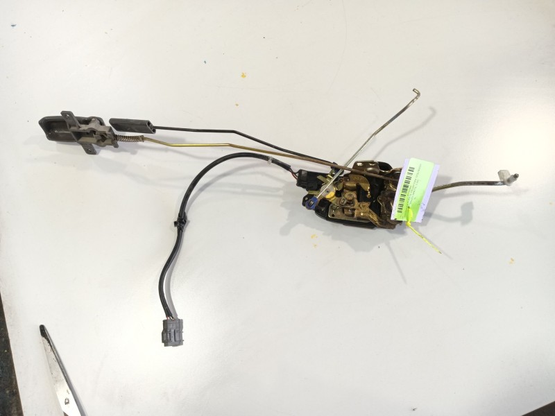 Recambio de cerradura puerta delantera izquierda para isuzu npr77l 3.0d referencia OEM IAM   