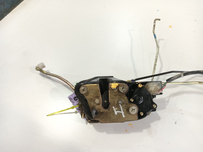 Recambio de cerradura puerta delantera izquierda para isuzu npr77l 3.0d referencia OEM IAM   