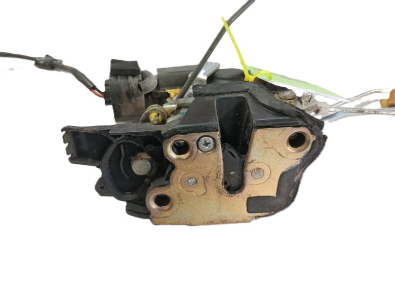 Recambio de cerradura puerta delantera derecha para isuzu npr77l 3.0d referencia OEM IAM   