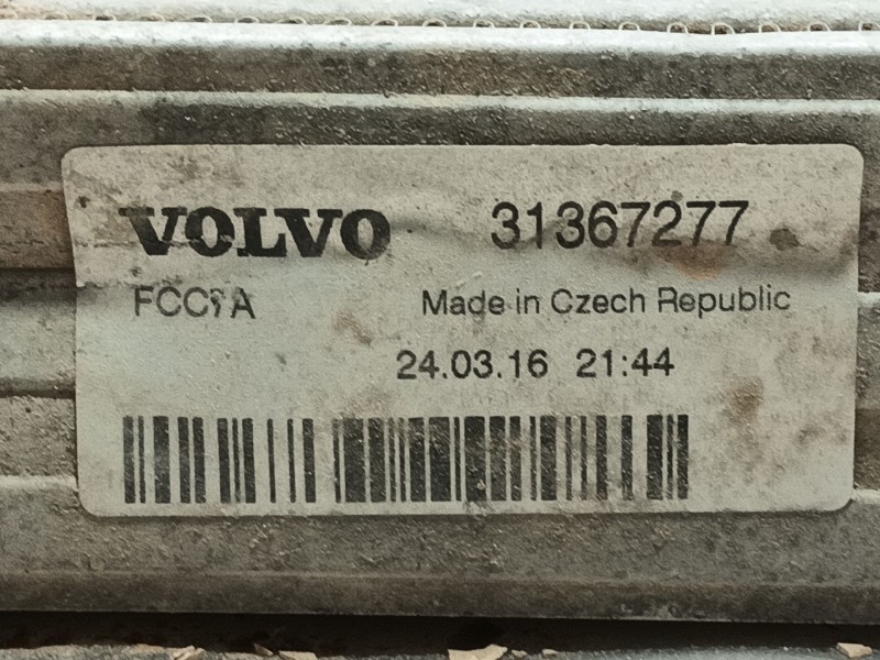 Recambio de intercooler para volvo v40 hatchback (525) d2 referencia OEM IAM   