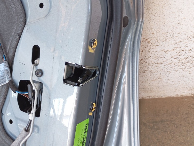 Recambio de puerta delantera derecha para bmw 3 (e90) 320 d referencia OEM IAM 41515A2A386  