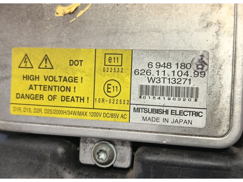 Recambio de faro derecho para bmw 3 (e90) 320 d referencia OEM IAM 63117161668  