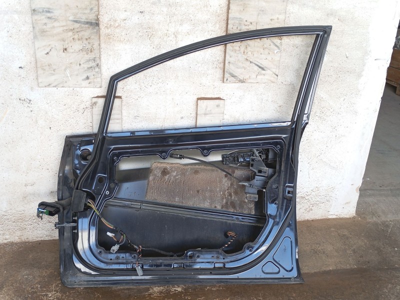 Recambio de puerta delantera derecha para ford fiesta vi (cb1, ccn) 1.6 tdci referencia OEM IAM 1806114  
