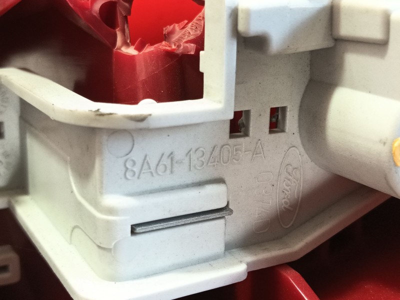 Recambio de piloto trasero izquierdo para ford fiesta vi (cb1, ccn) 1.6 tdci referencia OEM IAM 1709553  