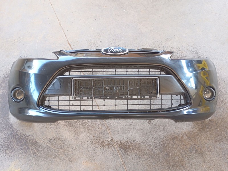 Recambio de paragolpes delantero para ford fiesta vi (cb1, ccn) 1.6 tdci referencia OEM IAM 1568813  