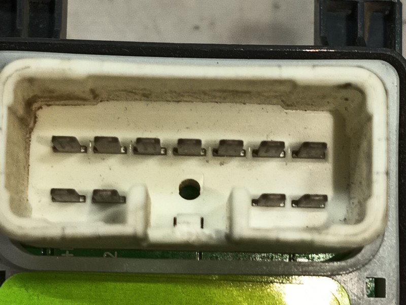 Recambio de mando elevalunas delantero izquierdo para hyundai i20 i (pb, pbt) 1.2 referencia OEM IAM 935701J000 202008159 