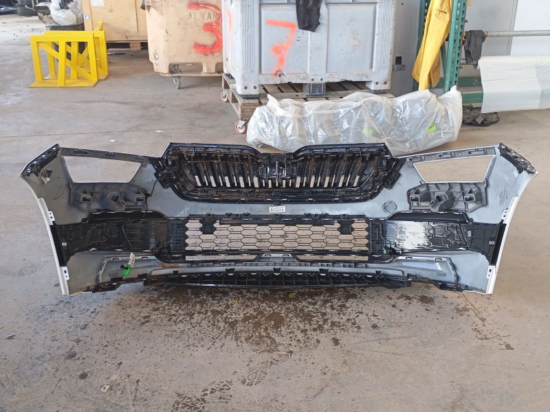 Recambio de paragolpes delantero para skoda kamiq (nw4) 1.0 tsi referencia OEM IAM 658807221B  
