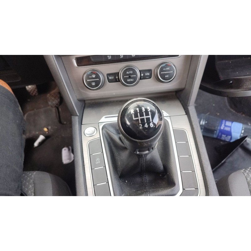 Recambio de pomo palanca cambio para volkswagen passat b8 (3g2, cb2) 1.6 tdi referencia OEM IAM 3G1711113MIS  