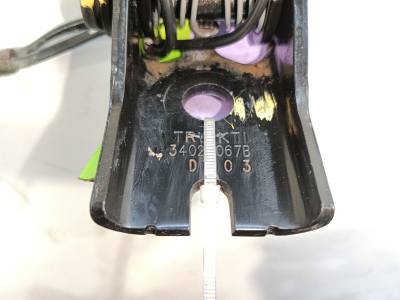 Recambio de enganche cinturon trasero central para ford puma (j2k, cf7) 1.0 ecoboost referencia OEM IAM   