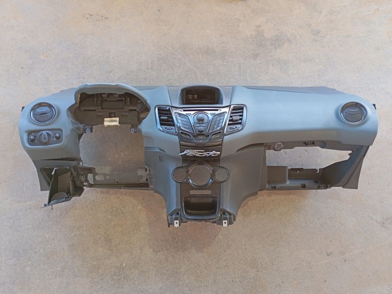 Recambio de salpicadero para ford fiesta vi (cb1, ccn) 1.6 tdci referencia OEM IAM 1811851  