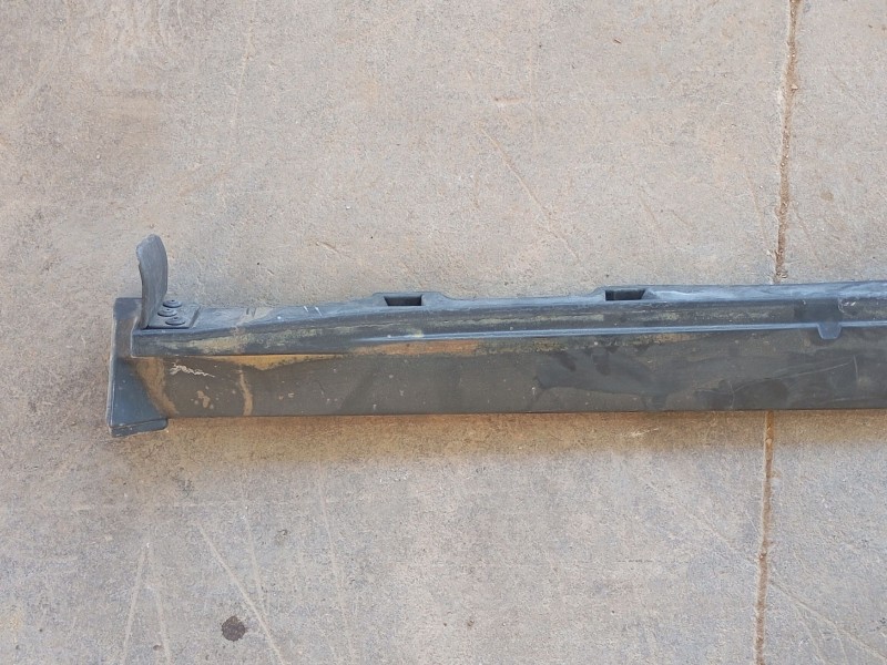 Recambio de faldon lateral para jaguar e-pace (x540) 2.0 d180 awd referencia OEM IAM   