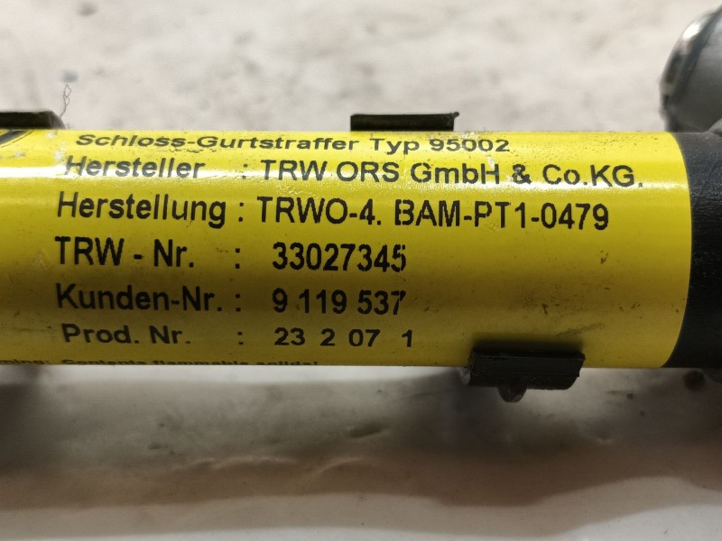 Recambio de enganche cinturon delantero izquierdo para bmw x3 (e83) 2.0 d referencia OEM IAM 330273454  